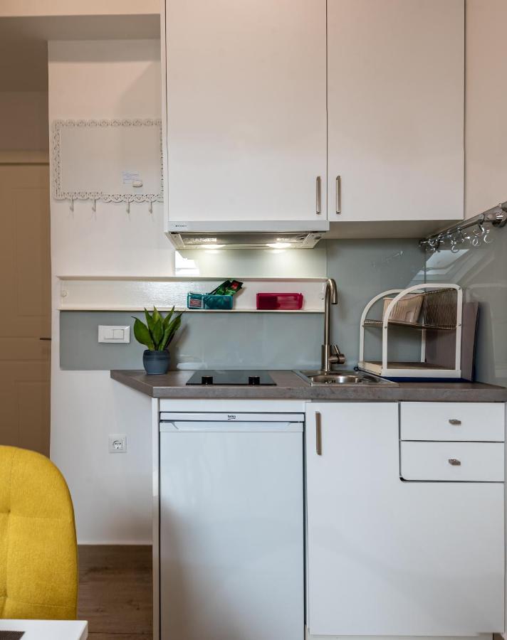 Lighthouse Central Apartments Omis Exterior photo