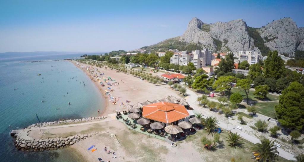 Lighthouse Central Apartments Omis Exterior photo